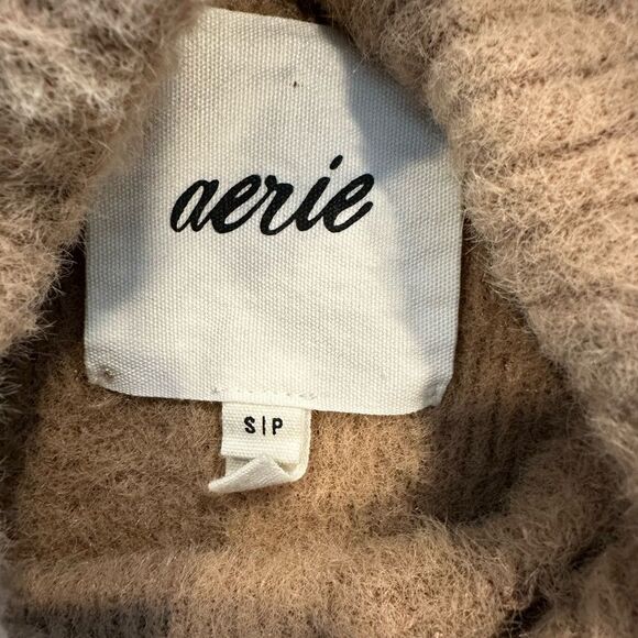 Aerie fuzzy turtleneck pullover sweater tan - Picture 2 of 3